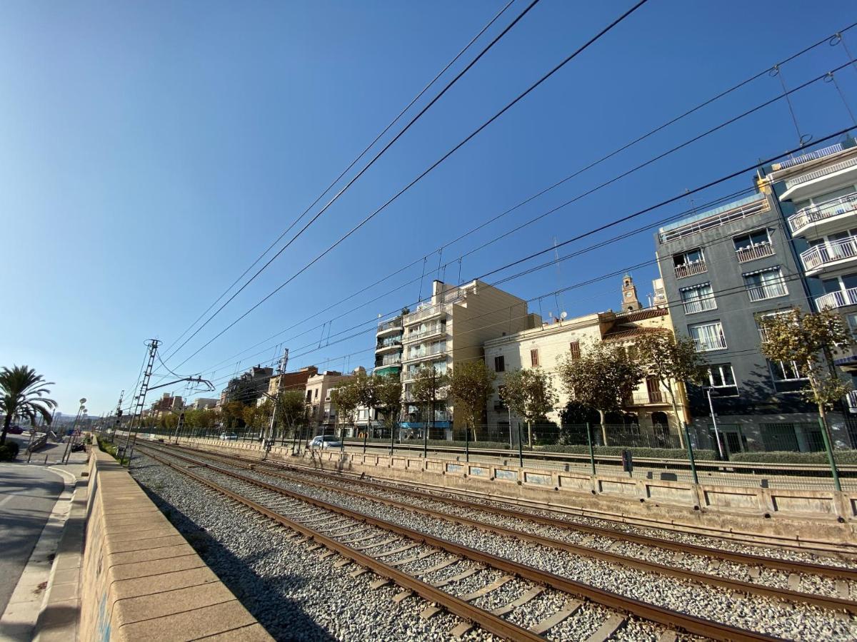 Casa En Masnou Junto A Playa Y Tren Vila Exterior foto